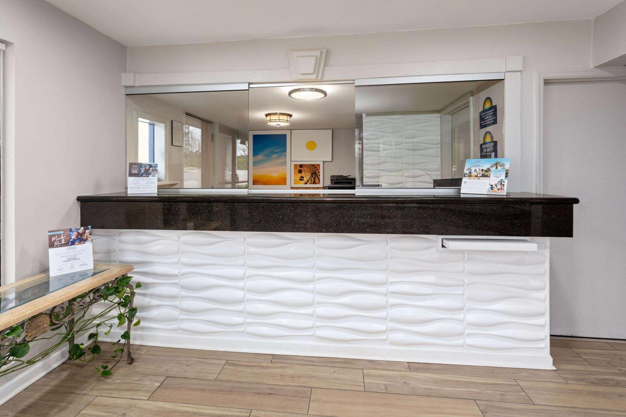 Days Inn By Wyndham Douglasville-Atlanta-Fairburn Road Eksteriør bilde