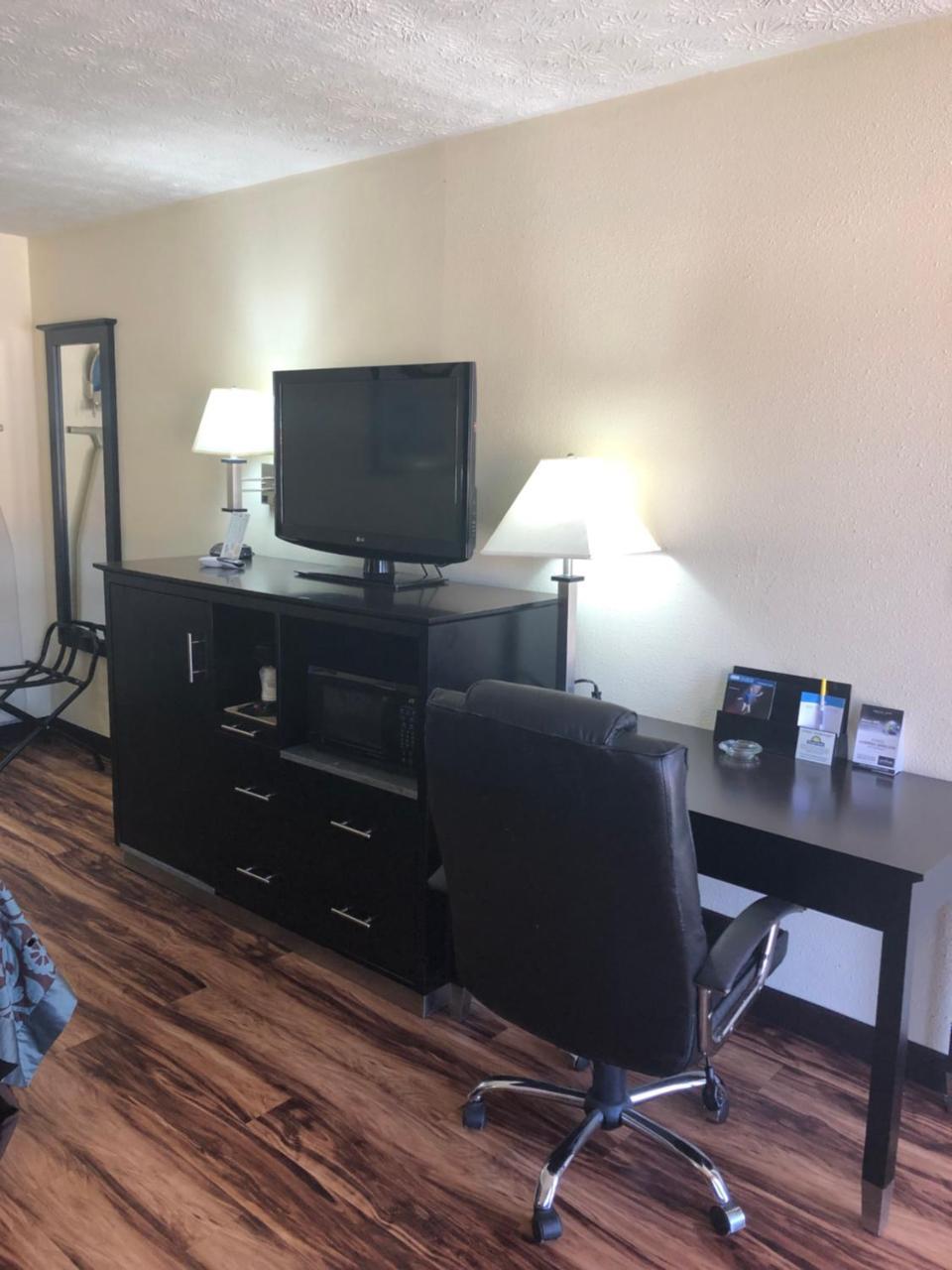 Days Inn By Wyndham Douglasville-Atlanta-Fairburn Road Eksteriør bilde